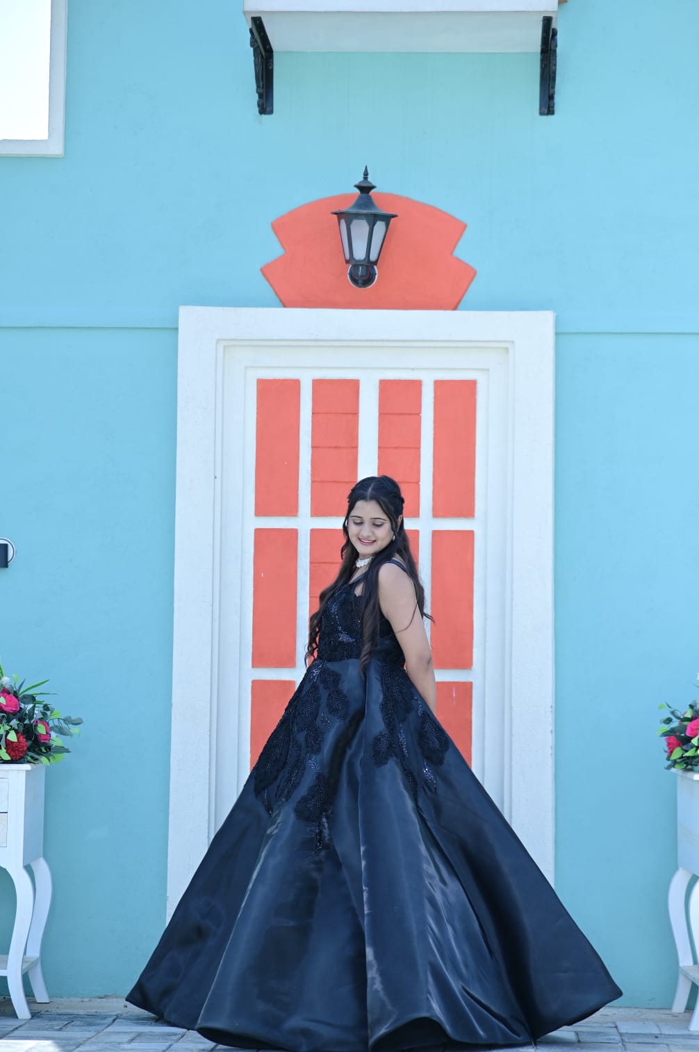GOWN ON RENT MP - 002